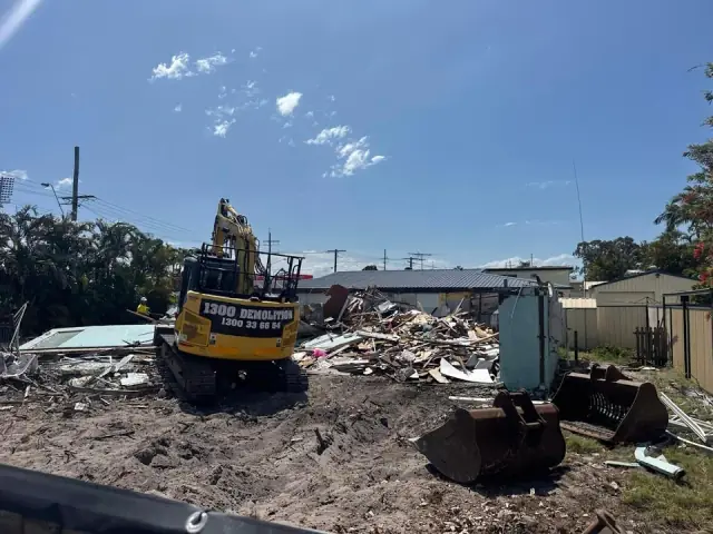 1300 Demolition cover