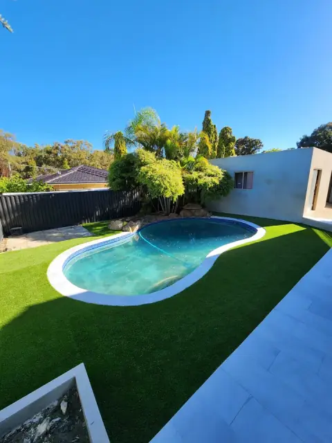 Frozzie Garden Landscaping