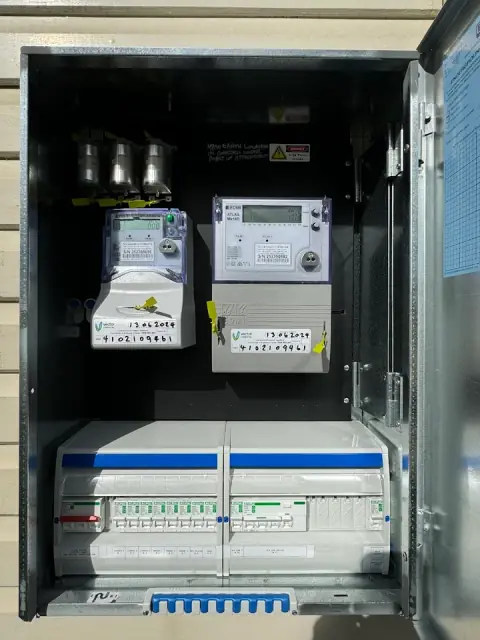 33 Electrical cover