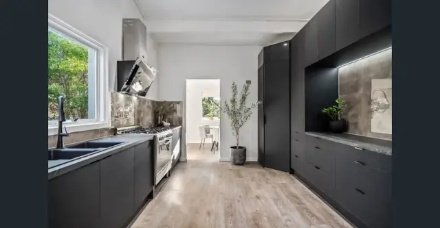 A.Mazen.Cabinetry