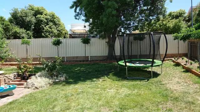 ACT Fencing & Construction cover