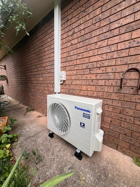 Adapt Air & Electrical cover