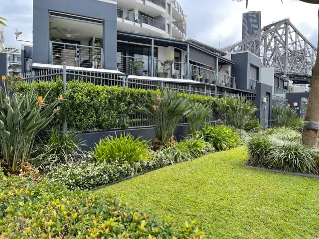 AHI Gardens
