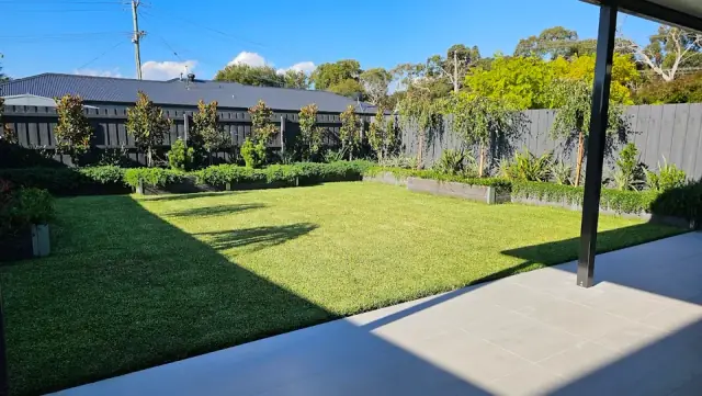 baygums landscaping cover