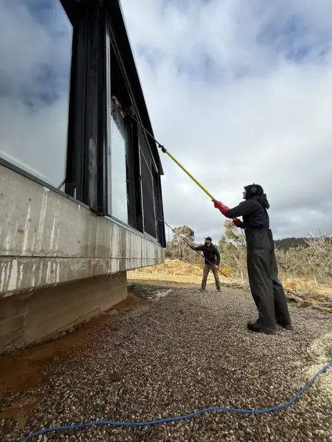 Blue Mountains Window Cleaning Company cover
