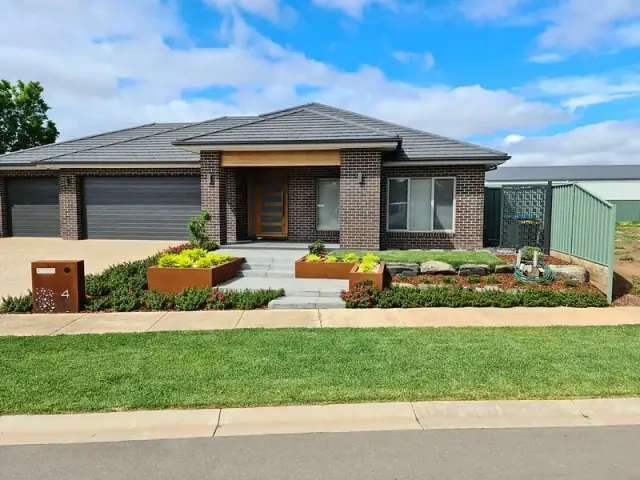 Brisk Landscaping