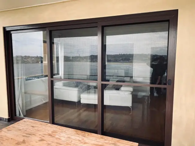 Campbelltown Glass Repair & Replacements cover