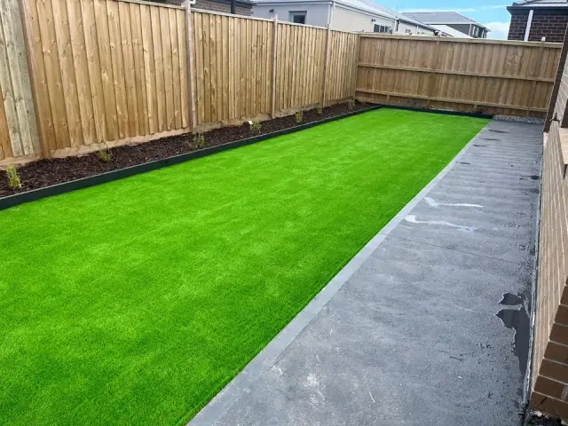 Class 1 Fencing & Landscaping