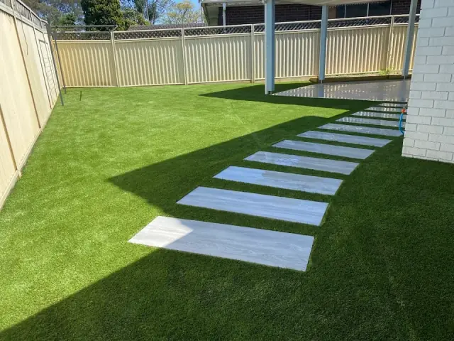 Complete Synthetic Grass