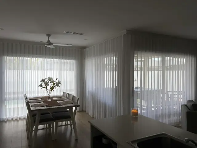 Curtain Paradise