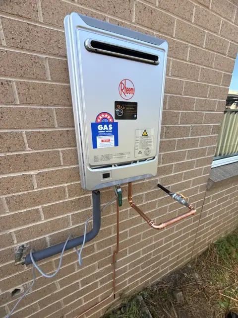 D&T Plumbing and Gasfitting cover