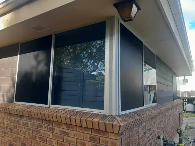 DC Glass and Screens cover