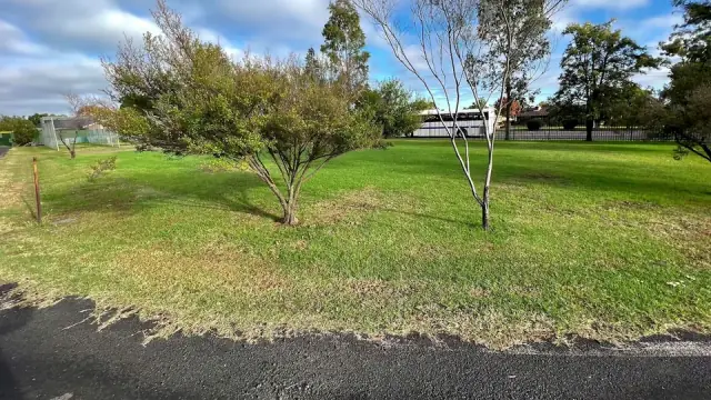 Dubbo Landscaping cover