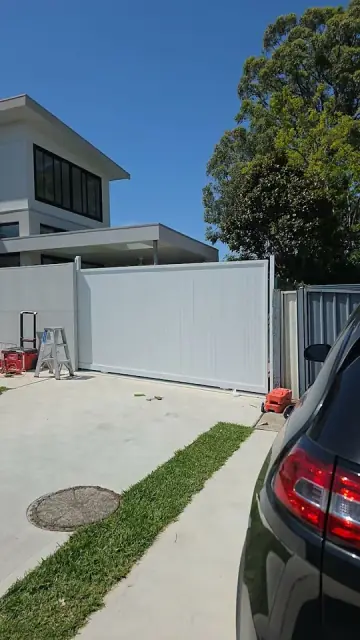 Dynamic Fencing & Gates PTY LTD cover