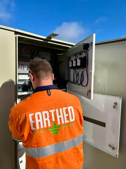 Earthed Electrical & Excavations