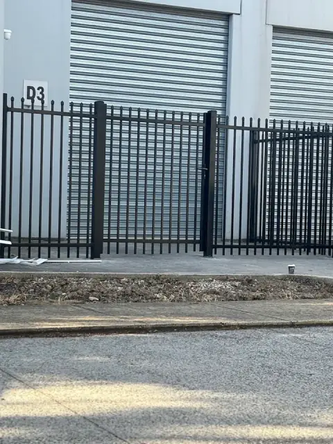 Easy Love Fencing