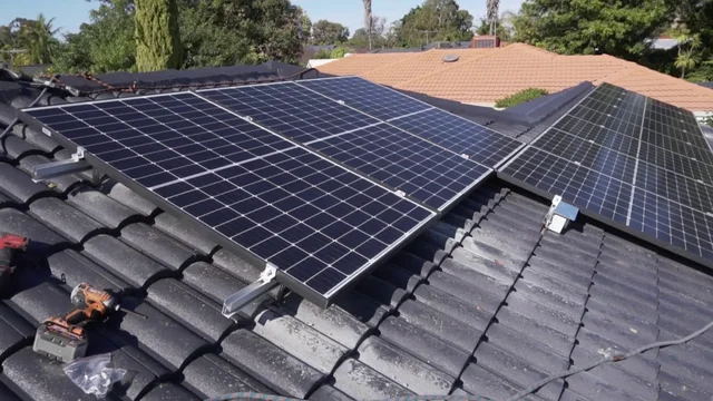 Easy Solar cover