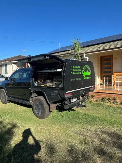 Entry Specialist Locksmith cover