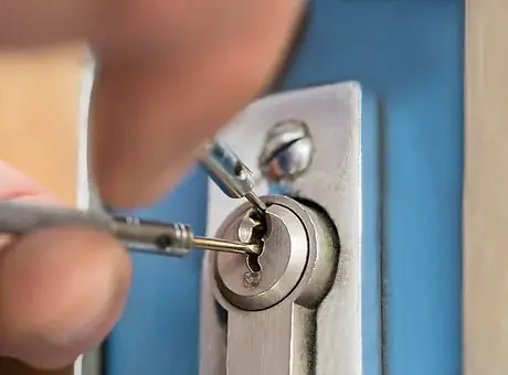 Evolve Locksmithing Pty Ltd cover