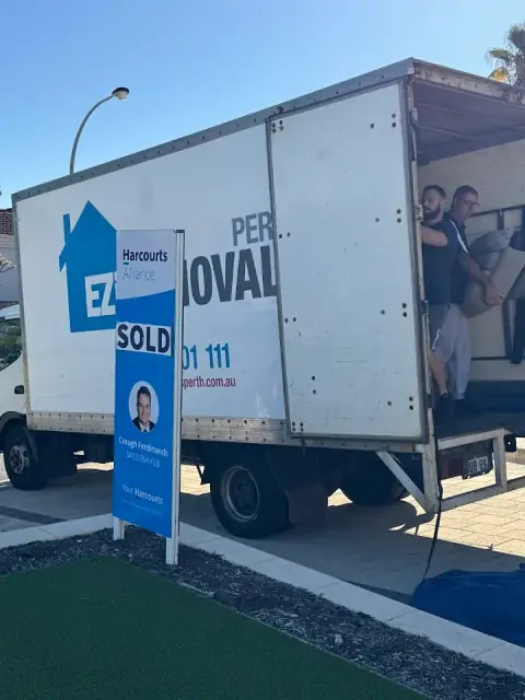 Ezi Removals Perth Pty. Ltd cover