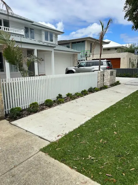 Fencing & Gate Co.