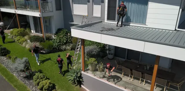 Flash Window Cleaning & Property Services - Illawarra cover