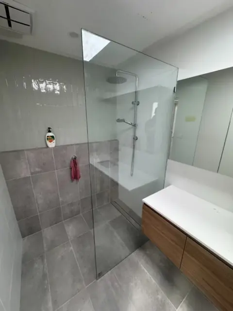 Foley Glass - Melbourne Glass Experts cover