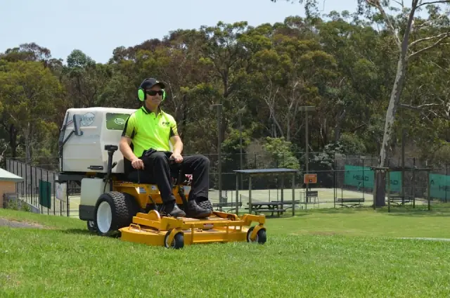 Fox Mowing & Gardening Padstow | Lawn Mowing & Gardening Services cover