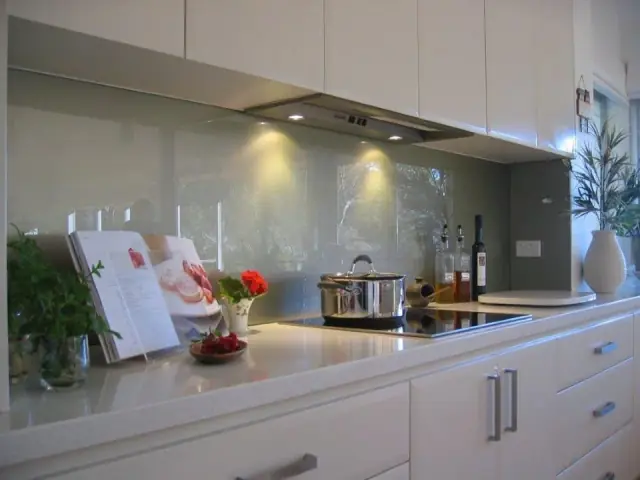 FREELANCE GLASS