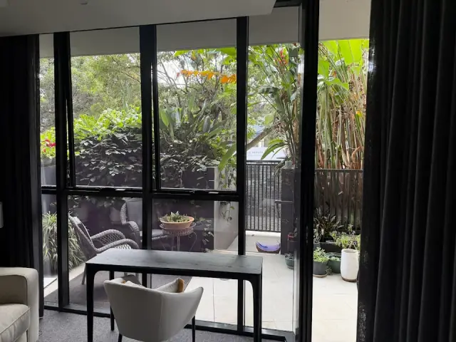 Giraffe Window Cleaning Brisbane