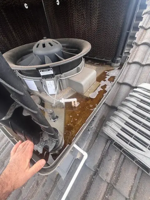 GLC electrical and air-conditioning cover