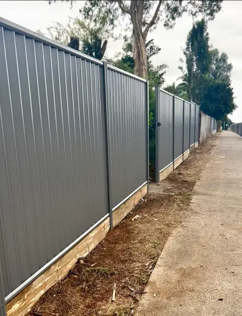 Gorilla Fencing