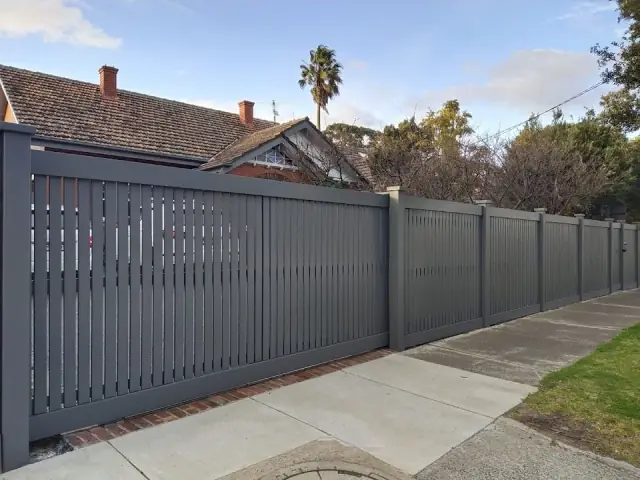 hampton fencing cover
