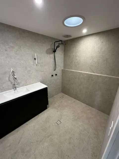 HILLS PLUMBING AND GAS cover