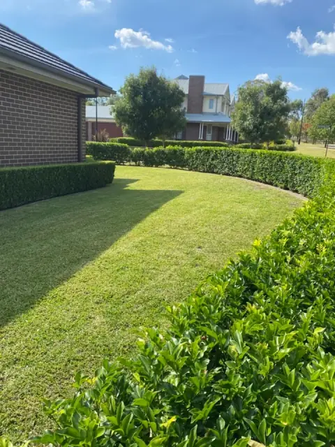 HR Lawns and Gardens