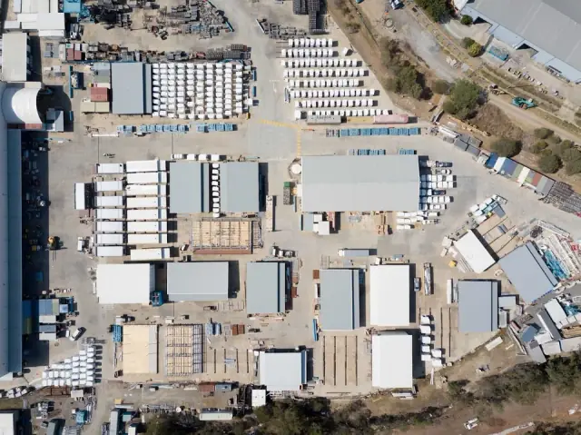 Hutchies Yard cover