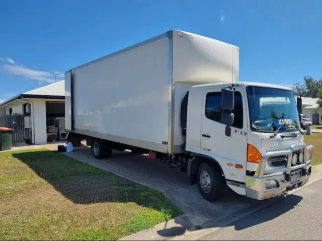 In N Out Removalist cover