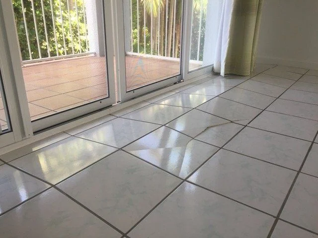 Injecta Tile cover