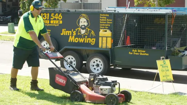 Jim's Mowing (Bushland Beach East)