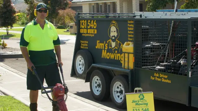 Jim's Mowing (Largs Bay)