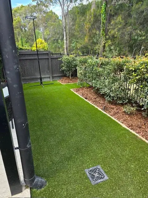 Jim's Mowing (Tanah Merah) cover