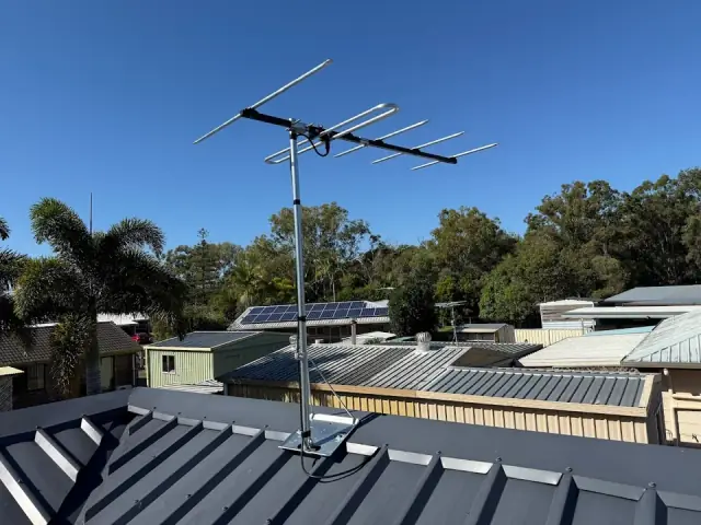 Kenny's Antennas and Security cover