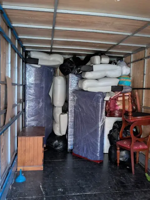 KV Removalist cover