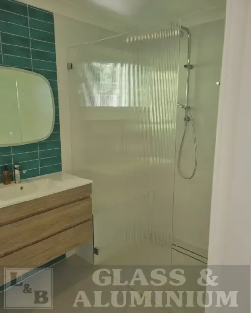 L & B Glass and Aluminium