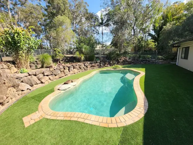 L&V Pool Service (formerly Northern Pool & Spa) cover