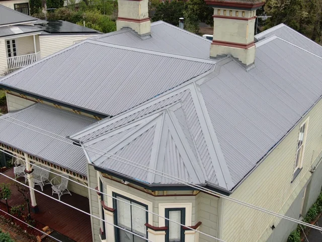 Lainz Roofing cover