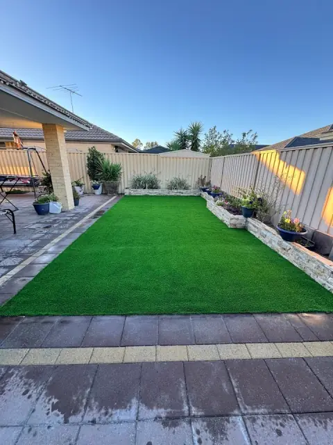 Landscaping 365 cover