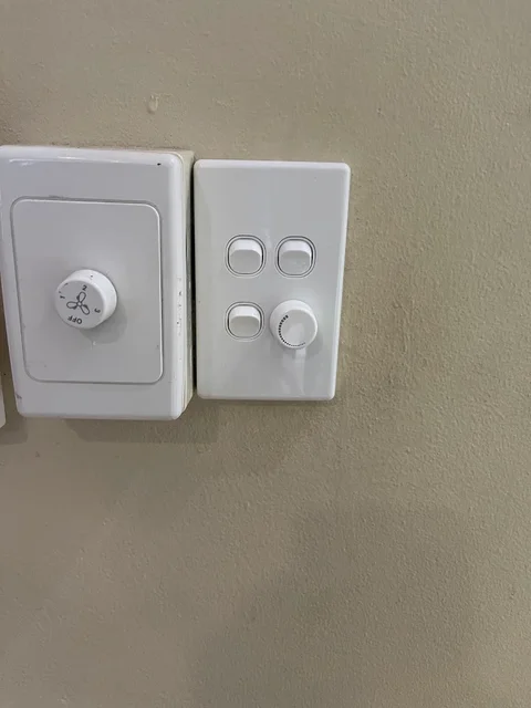 Lasse Electrical cover