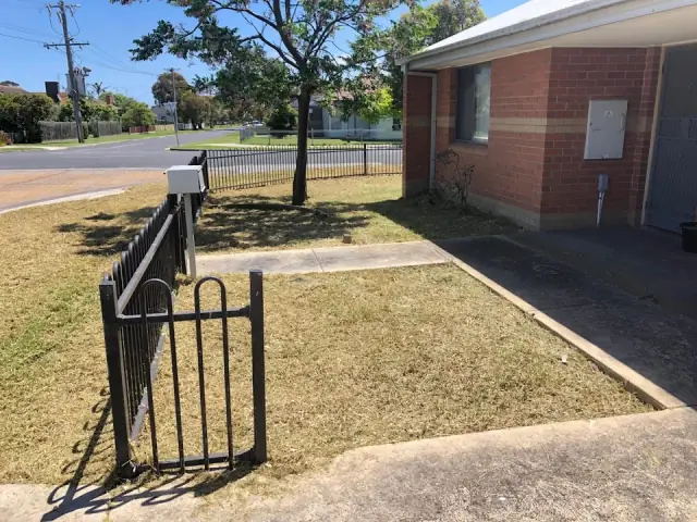 Lennox Lawns