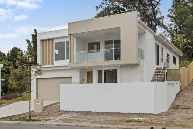 Live Lux Homes